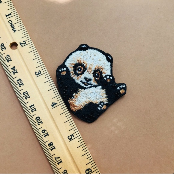 Panda 🐼 brooch - Picture 7 of 9